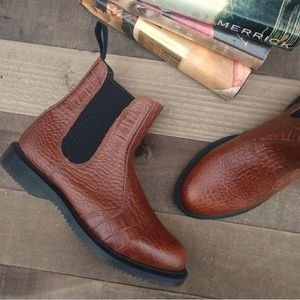 dr martens crocodile chelsea boots